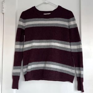 Small Pink Rose knitted crewneck.